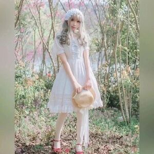 NWOT Lolitimes White Lolita Zhi Jin Yuan Soft Bows Lace Cosplay Dress